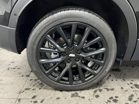 Certified 2022 Cadillac XT4 Sport w/ Enhanced Visibility Package image 12