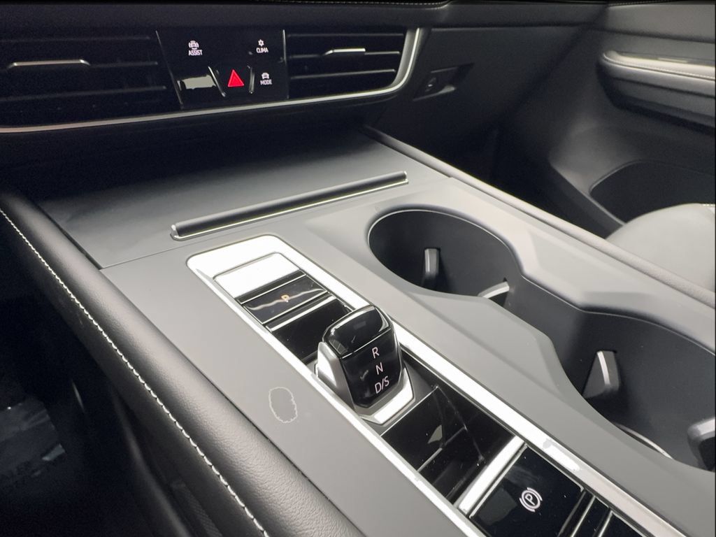 Used 2024 Volkswagen Atlas Cross Sport SE FWD image 48