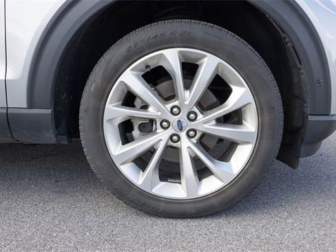 Used 2021 Ford Explorer Platinum w/ Equipment Group 601A image 11