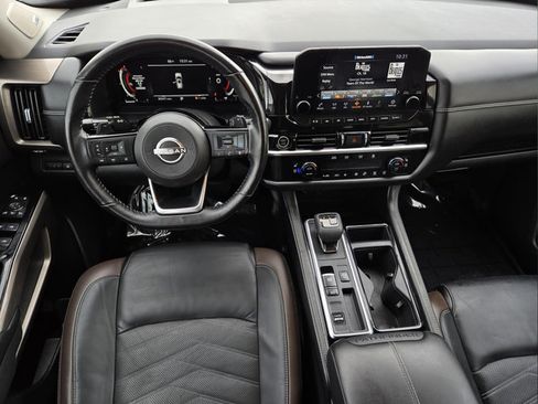 Used 2023 Nissan Pathfinder Platinum FWD image 22