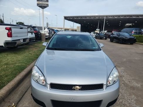 Used 2015 Chevrolet Impala LTZ FWD image 6