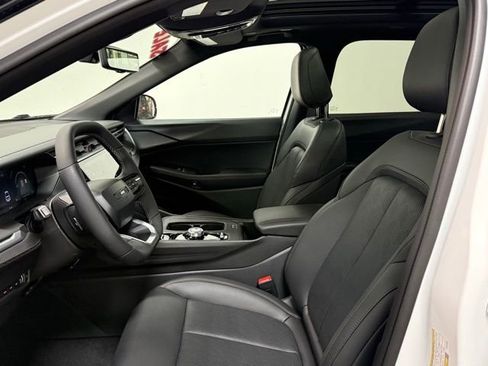 New 2026 Jeep Cherokee Overland image 14