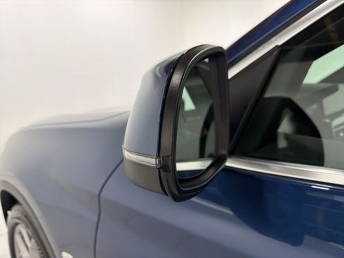 Certified 2023 BMW X4 xDrive30i w/ Convenience Package image 9