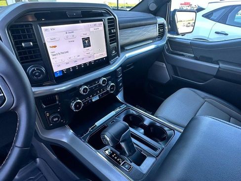 Used 2025 Ford F150 Lariat w/ Equipment Group 501A Mid AWD/4WD image 10
