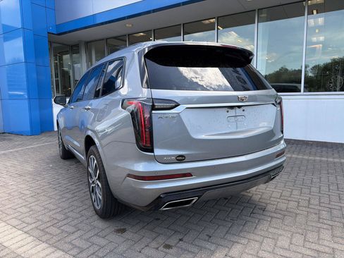 Used 2024 Cadillac XT6 Sport w/ Technology Package AWD/4WD image 3