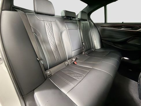 Certified 2023 BMW M550i xDrive w/ Executive Package image 28