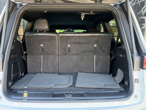 Used 2024 Jeep Wagoneer Series II w/ Flexible Seating Group image 17