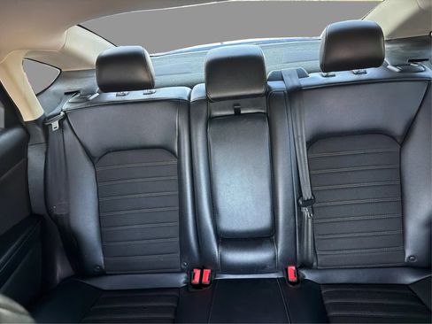 Used 2017 Ford Fusion SE w/ Equipment Group 201A FWD image 17