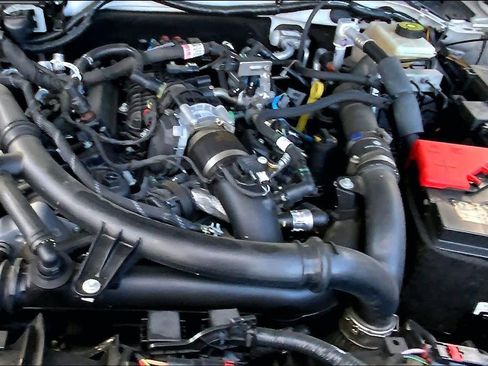 Used 2023 Ford Bronco Wildtrak image 30