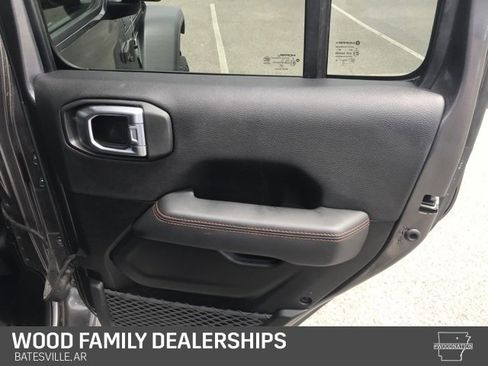 Used 2023 Jeep Gladiator Mojave w/ Cold Weather Group image 28