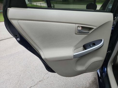 Used 2012 Toyota Prius Two FWD image 19