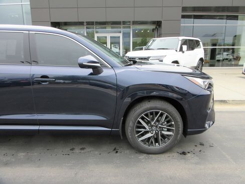 New 2026 Lexus TX 350 AWD image 12