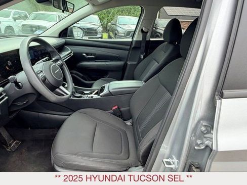 Used 2025 Hyundai Tucson SEL AWD/4WD image 11