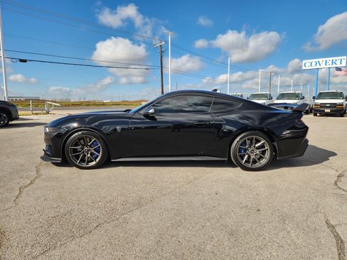 Used 2025 Ford Mustang Dark Horse w/ Dark Horse Handlin Package RWD image 4