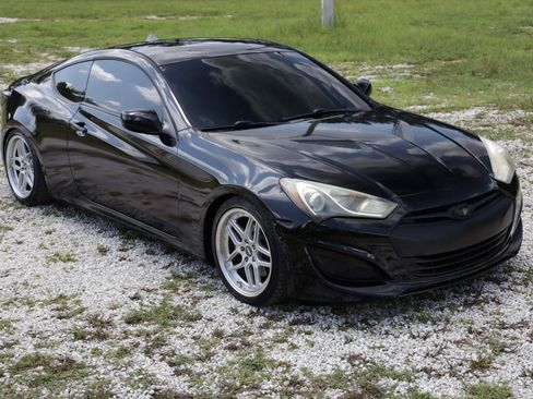 Used 2013 Hyundai Genesis 2.0T RWD image 15