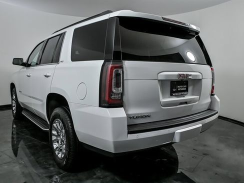 Used 2020 GMC Yukon SLT AWD/4WD image 8