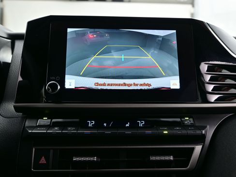 Used 2025 Toyota Camry LE image 17