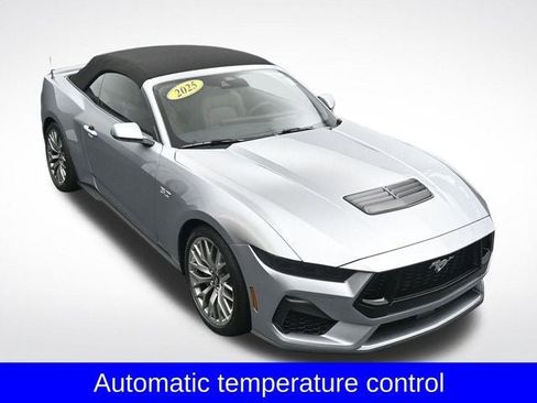 Used 2025 Ford Mustang GT Premium image 20