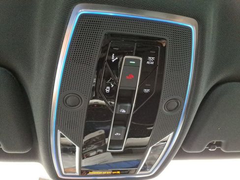 New 2025 Audi A8 L 3.0T image 31