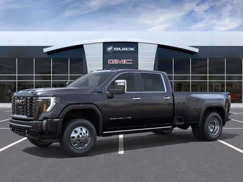 New 2026 GMC Sierra 3500 Denali Ultimate AWD/4WD image 2