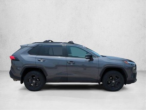 Used 2024 Toyota RAV4 XLE FWD image 4