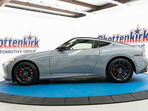 Used 2024 Nissan Z Performance w/ Floor Mat Package image 5