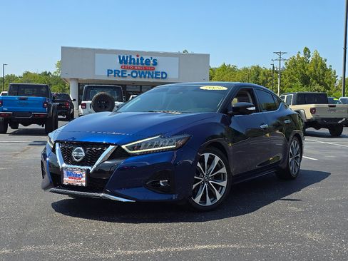 Used 2022 Nissan Maxima Platinum w/ Sport Mat Group FWD image 2