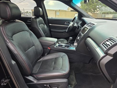 Used 2016 Ford Explorer Sport w/ Equipment Group 401A AWD/4WD image 26