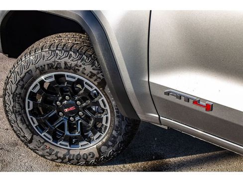 New 2026 GMC Canyon AT4 image 10