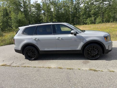 Certified 2025 Kia Telluride SX Prestige X-Line AWD/4WD image 4