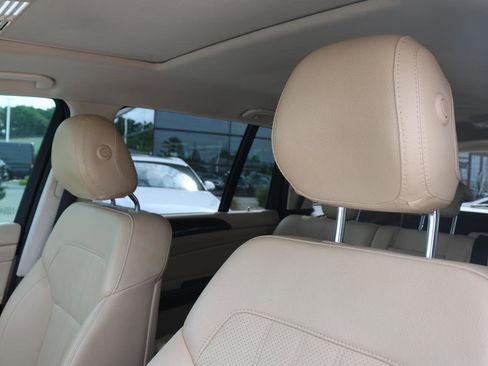 Used 2017 Mercedes-Benz GLS 450 450 4MATIC w/ Premium Package image 19