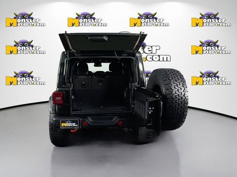Used 2024 Jeep Wrangler Unlimited Rubicon AWD/4WD image 26
