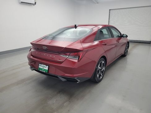 Used 2021 Hyundai Elantra Limited FWD image 9
