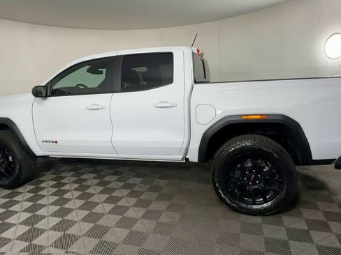 New 2026 GMC Canyon AT4 w/ AT4 Premium Package AWD/4WD image 8