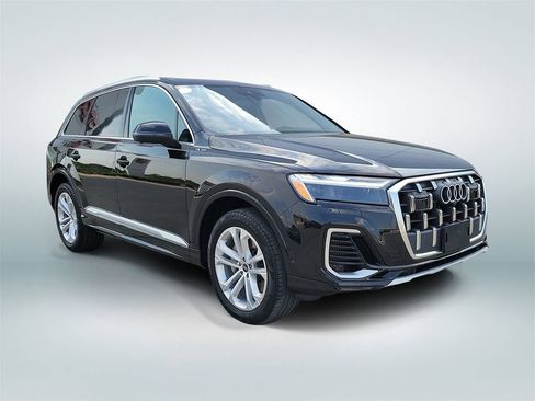 Used 2025 Audi Q7 3.0T Premium Plus AWD/4WD image 2