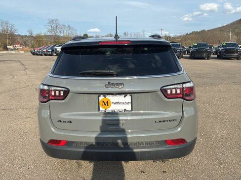 Certified 2022 Jeep Compass Limited AWD/4WD image 8