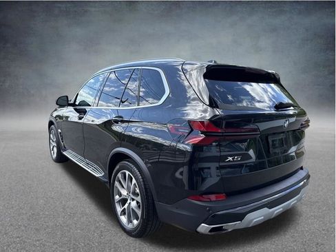 Used 2026 BMW X5 xDrive40i AWD/4WD image 3