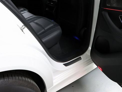 Certified 2025 Mercedes-Benz GLE 53 AMG 4MATIC Coupe image 37