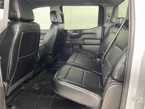 Used 2020 Chevrolet Silverado 1500 LT image 16