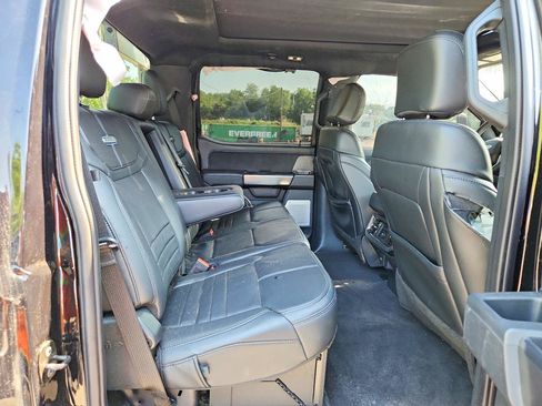 Used 2025 Ford F350 Platinum AWD/4WD image 9