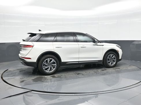 Used 2024 Lincoln Corsair Premiere w/ Equipment Group 101A image 9