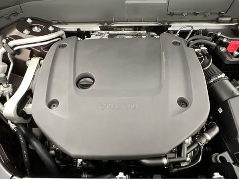 New 2026 Volvo XC90 B6 Ultra w/ Protection Package image 16