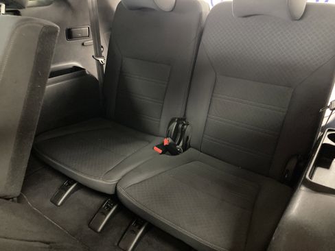 Used 2018 Kia Sorento LX image 15