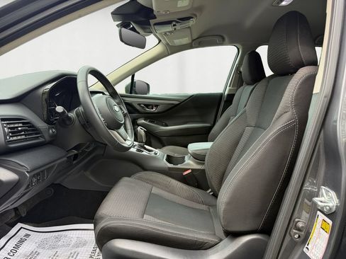 Used 2024 Subaru Outback Premium AWD/4WD image 9