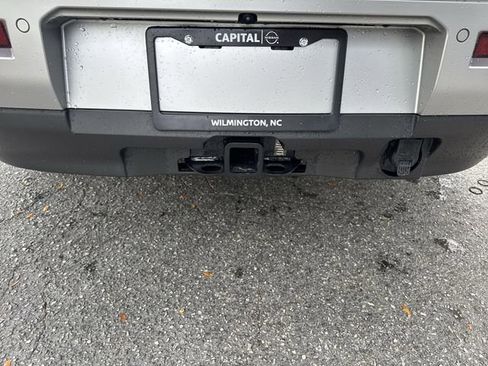 Used 2024 Nissan Pathfinder Platinum image 14