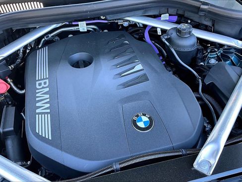 New 2026 BMW X5 sDrive40i w/ Climate Comfort Package RWD image 17