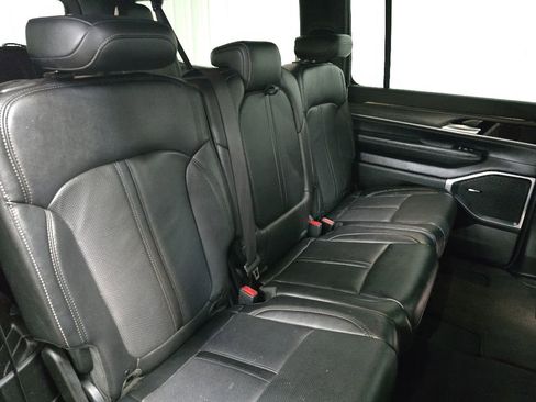 Used 2023 Jeep Wagoneer L Series III w/ Preferred Equipment Group AWD/4WD image 16