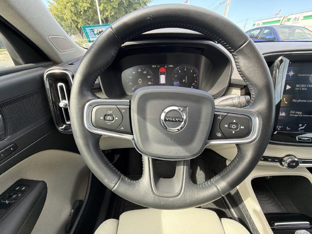 Used 2019 Volvo XC40 T5 Inscription AWD/4WD image 23
