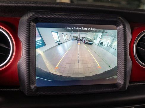 Used 2020 Jeep Wrangler Unlimited Rubicon image 25