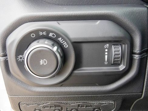 New 2027 Jeep Wrangler Unlimited Sahara AWD/4WD image 29